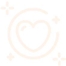 Улыбающаяся женщина-психолог с вьющимися волосами и красной помадой — поддерживающее сопровождение для женщин